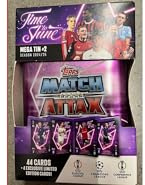 Topps Match Attax 24/25 - Mega Tin 'Time to Shine' - Tin 2 - contiene 44 carte Match Attax più 4 esclusive LE's - Cole Palmer, Jude Bellingham, Alejandro Grimaldo e Federico Dimarco!