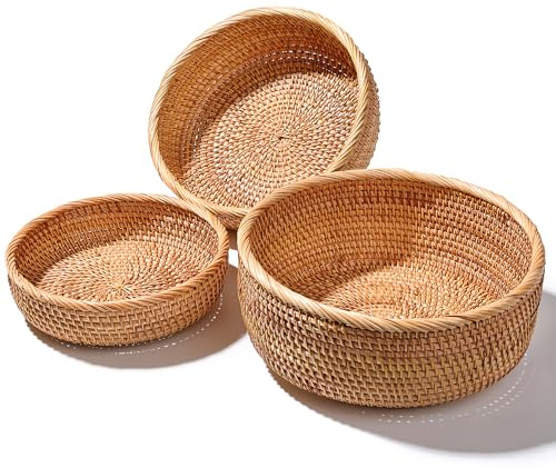 XALVYNQ Honey Brown Natural Rattan Bread Basket Set of 3 - Handwoven Round Wicker Serving Bowls for Fruit, Snacks, Kitchen Counter Organizing | Stackable Farmhouse Decor