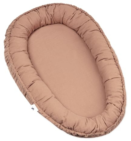 Julius Zöllner gosigt bo NIDO | Liggyta ca 60 x 35 cm | För spädbarn från födseln | 100% bomullsmuslin | Tillverkad i Tyskland | OEKO TEX Standard 100 | Dune