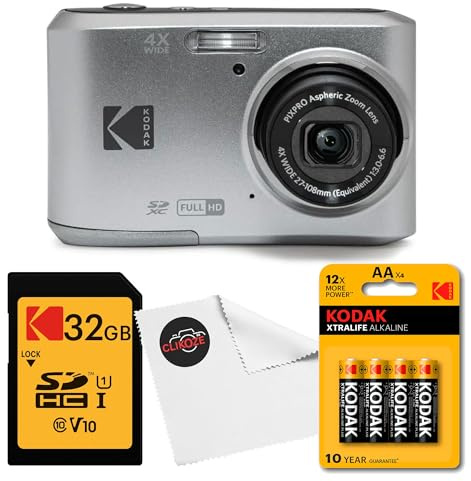 Kodak PIXPRO FZ45 Appareil photo numérique (argent) en pack avec carte mémoire SDHC de 32 Go Classe 10, piles AA Xtralife Kodak (pack de 4) et chiffon pour objectif Clikoze