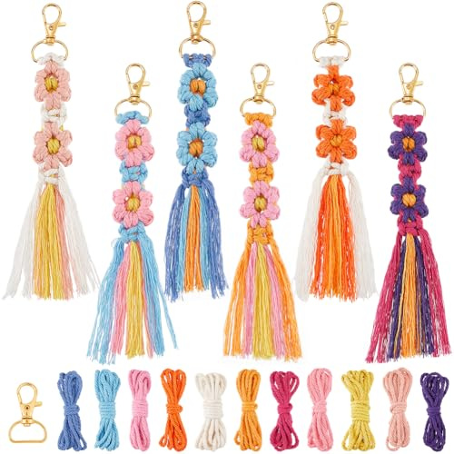 SUNNYCLUE 6 set di Kit per La Creazione di Portachiavi Kit di Portachiavi In Macramè con Fiori e Nappa Istruzioni Incluse Kit di Macramè Boho per Principianti Adulti Borse Fai Da Te Decorazione Orname