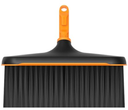 Fiskars OneClick Escoba Multiusos | Reemplazo fácil con un solo clic, cerdas duras y suaves, negro/naranja, 1080701