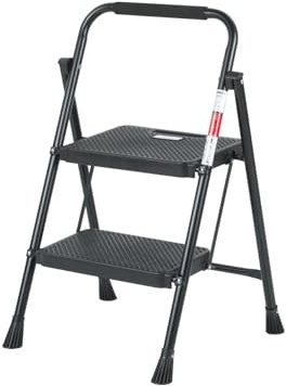 Escalera Plegable de Mano 2 Peldaños – Negra Escalera de Aluminio - Peldaños Anchos Antideslizantes – Compacta y Liviana, Fácil de Guardar – Ideal para Hogar, Cocina y Oficina