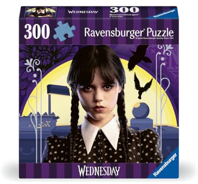 Ravensburger - Puzzle 300 Pezzi Mercoledì Addams, Puzzle Adulti 27x39cm | Puzzle 300 pezzi, formato 27x39 cm, per adulti dai 14 anni, collezione Roma e idea regalo originale.