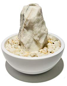 Troesters Brunnenwelt MS-02 Zimmerbrunnen, edler Marmor Quellstein, Kleiner Tischbrunnen für zu Hause (Weiß)