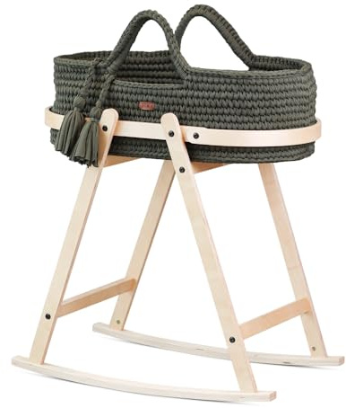 LIINI® Babywiege mit Moseskorb (Olive) – sanfte Wiegebewegung, handgehäkelt, nachhaltiges Holzgestell, inkl. Matratze & Täschchen – ab Geburt bis 9 kg – EN 1466:2023