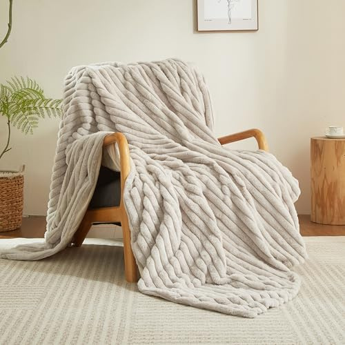 Luofanfei Couverture douillette 200 x 200 cm - En velours - Douillette, chaude et moelleuse - En polaire - Pour canapé, lit, chambre à coucher, bureau