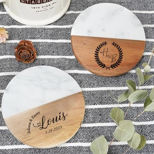 Personalisierte Hochzeitsgeschenke, Holzuntersetzer, personalisierbar, mit Namen, graviert, Marmor-Untersetzer, Hochzeitsdekoration, Einweihungsgeschenk, Küchendekoration (1 Stück)