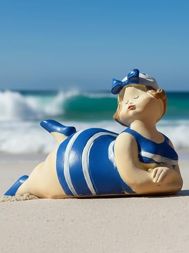 Pommerntraum ® | Dekorationsfigur Maritime Badenixe - mollige Badefigur - üppige Dame - Badelady - Strandnixe Nana - Rubensdame - Rubenfigur (blau)