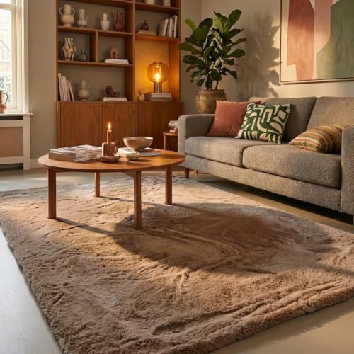 FRAAI | Home & Living Hochflor Teppich - Comfy Supreme Taupe - 140x200 cm | Shaggy, Einfarbig - Ländlich, Modern, Skandinavisch - Wohnzimmer, Esszimmer, Schlafzimmer - Fellteppich