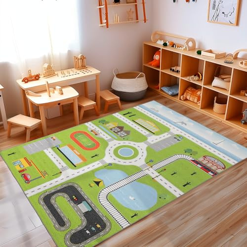 Carpettex Kinderteppich rutschfest | Lehrreiche Grün Straße Design 160 x 230 cm | Kein Abwurf | Kurzflor und Waschbarer Spielteppich für Kinderzimmer für Mädchen und Jungen | Fußball, Auto, Grün
