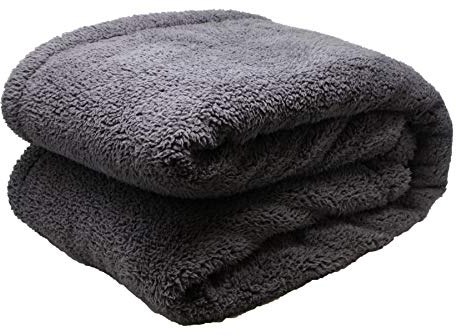 Close Up Henry´s Luxus Wohndecke - Hochwertige XXL Decke - flauschig weiches Fleece, Lammflor Plüsch (Dicke Ausführung), Sherpa Optik - warm - 150 x 200 cm – Grau/Anthrazit