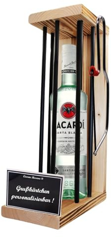 Personalisierte Geschenke für Männer Frauen Geschenkidee mit Namen - Eiserne Reserve Black Edition Bacardi Rum (1 x 0.7 l) incl. Notsäge - Papa Mama Geburtstag Hochzeit