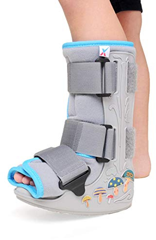 Express Orthopaedic® - Medically Approved Protective Cast Boot/Fracture Boot For Kids - Post-Op, Foot & Ankle Injuries - Unisex Bilateral Design (MEDIUM Kids Uk Shoe Size 8-11)