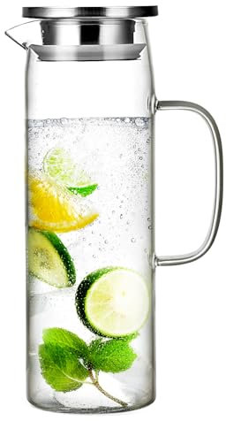 ​FHISKUNYU Caraffa Acqua in Vetro Borosilicato 1,5 Litri - Brocca con Coperchio Termoresistente (-20°C a +150°C), Manico in Acciaio Inox e Design Minimalista​