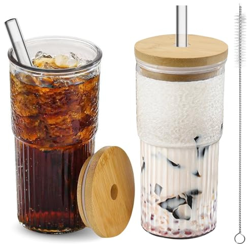 QGGTQG Gerippte Glasbecher mit Deckel und Strohhalm 2 Stück 600ml Smoothie Becher Gerippte Glasbecher Trinkglas mit Glasstrohhalmen & Reinigungsbürsten für Milch, Eiskaffee, Latte, Saft