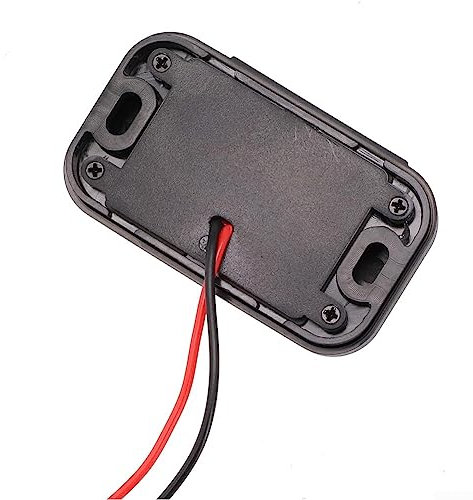 Quick Charge Vehicle Charger Socket with Dual USB Outputs for Efficient Device Charging