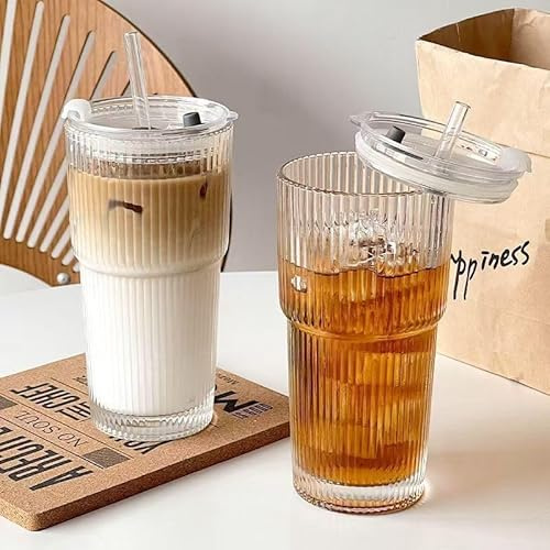 BUOAZR Lot de 2 Verre à Eau avec Couvercle et Paille et Brosse, 600ml Tasse à Jus, Verres à Cocktail, Tasses en Verre à Café Glacé, Verre à Bière Qualité Supérieure, pour Famille, Fête (6, Large)
