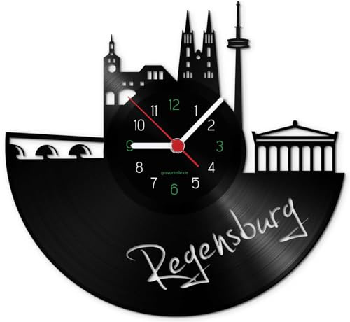 GRAVURZEILE Schallplattenuhr - Skyline Regensburg - Wanduhr aus gegossenem Vinyl mit Stadt Skyline 30 cm - Upcycling Design-Uhr Wand-Deko Vintage Wand-Dekoration Retro-Uhr - Made in Germany