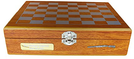 Gamekeepers Cottage gifts Shotgun Chess Set & Pieces With Hip Flask and Stirrup Cups Gift 332