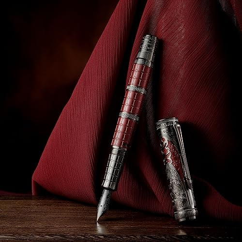 Hong Dian D5 - Estilográfica de la Dinastía Qin Plata Roja, Relleno de Pistón, Punta Extra Fina, Tótem Chino Retro Grabado, Escritura Suave Con Caja