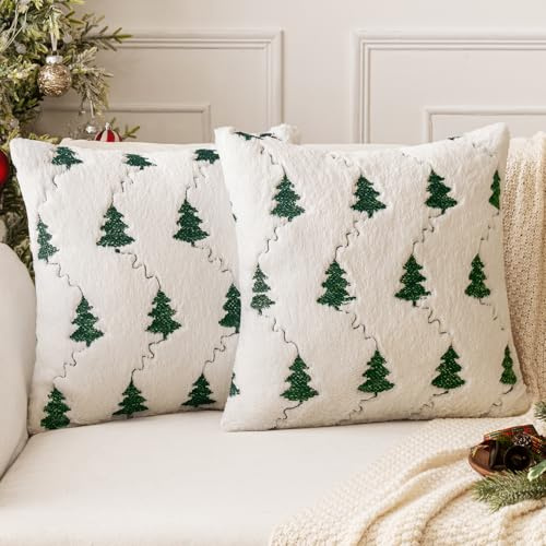 MIULEE Weihnachten 2er Set Kissenbezug Weihnachtskissen Dekokissen Künstlich Pelz Plüschkissen Kissenbezüge für Wohnzimmer Sofa Schlafzimmer, Weihnachtsbaum-Muster, Beige, 45x45cm