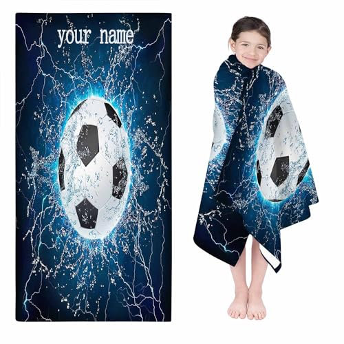 Qiqumax Personalisiert Fußball Strandtuch Mit Namen, Personalisierte Fußball Handtuch Badetuch Mit Namen Mikrofaser Strandtuch Groß 90x180cm Badetuch Fußball Für Kinder (70 x 140 cm,A)