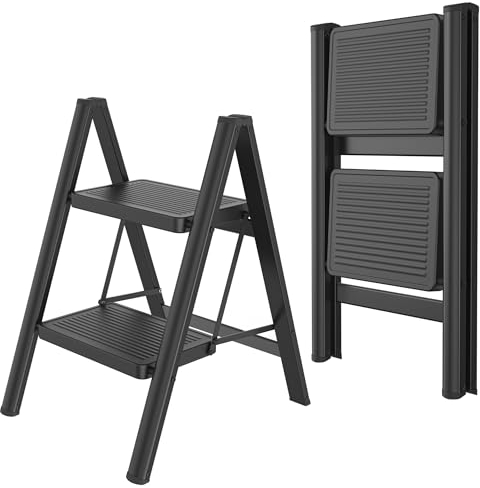 Aufun Scala a 2 gradini, scala pieghevole con ampio pedale antiscivolo, per la casa, multifunzione, facile da riporre, portata fino a 270 kg, scaletta per gradini per casa, ufficio, colore nero