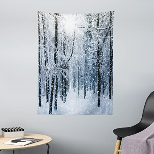 ABAKUHAUS Winter Wandteppich, Schnee bedeckter Wald aus Weiches Mikrofaser Stoff Waschbar ohne Verblassen Digitaldruck, 110 x 150 cm,Schwarz Weiß Blau