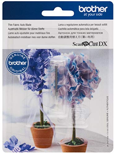 Brother ScanNCut DX Thin Fabric Auto Blade CADXBLDQ1, Zubehörklinge für Brother Schneidemaschinen, schneidet Stoffe 0,25–0,5 mm dick, zum Quilten von Teilen, Applikationen und mehr