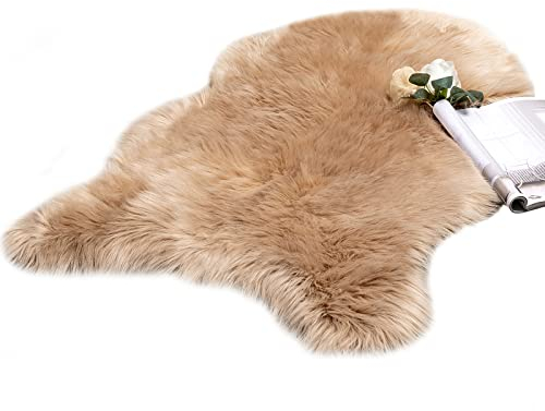 MIULEE Faux Fell Teppich Flauschig Weiche Warm Modern Bodenmatte Sofa Matte Kunstfell Dekofell Unregelmäßig Bettvorleger Wolle Longhair Optik Gemütliches 60x90 cm Kamel