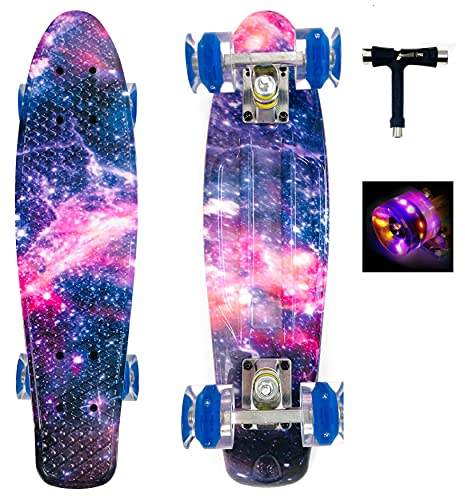 Sumeber Skateboard Kinder Mini Cruiser Skateboard Komplette 22 Zoll mit LED Leuchtrollen Skateboard für Erwachsene Kinder Anfänger Geburtstagsgeschenk (Galaxis)