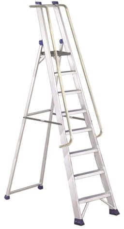 Svelt Scala Professionale in Alluminio Rinforzato – 8 Gradini, Piattaforma Antiscivolo, Corrimani e Parapetto – Altezza di Lavoro fino a 389 cm – Norma D.Lgs. 81/08 e UNIEN131