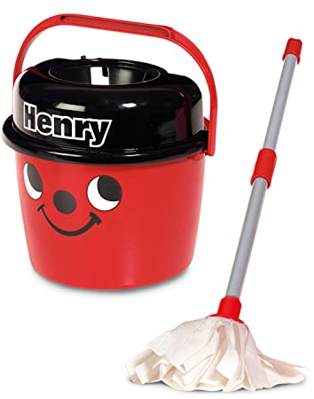 Casdon Henry Mop & Eimer | Markenspielzeug-Reinigungsset für Kinder ab 3 Jahren | Mit Henrys freches Gesicht für viel Reinigungsspaß! (65650)