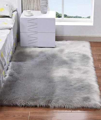 HARESLE Kunstfell Grau Teppich 40x60cm Flauschig Teppiche für Schlafzimmer