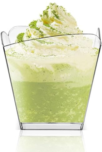 Plazotta 50 Stück 100 ml Plastik Dessertbecher mit Löffeln, Transparente Kunststoff Dessertschalen, Wiederverwendbar, Mini Shooter Becher für Eis, Mousse, Partybuffets, Catering
