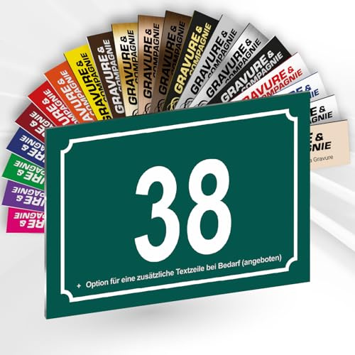 Hausnummer Schild – Personalisierte PVC Außenplatte mit gravierter Nummer & Text – Befestigung mit Klebefolie, Schrauben oder Abdeckkappen – 15 x 10 cm (Grün)
