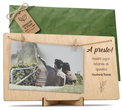 CONTRAXT Portafoto con Mollette in Legno. Regalo Originale Porta Foto con Mollette 10x15 Biglietto di Addio ad Amica Collega che Parte Legno