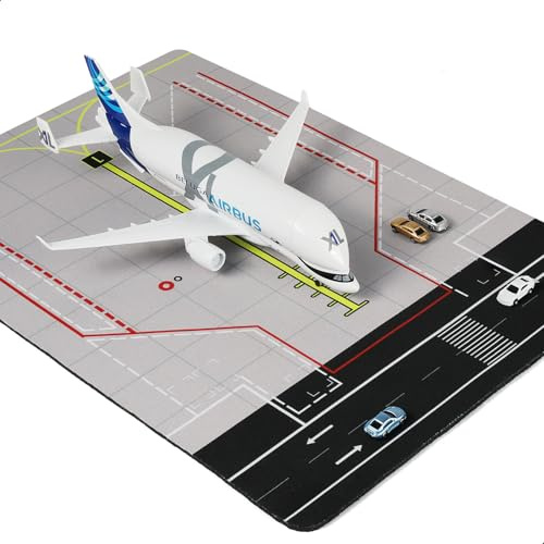QIYUMOKE 1/300 A330 Beluga XL flygplansmodell med gummiflygplatsmatta och 5 bilar diecast metall flygplan modellbyggsats för vuxna flygfartsintresserade samlare och dekoration (matta: 25 × 35 cm)