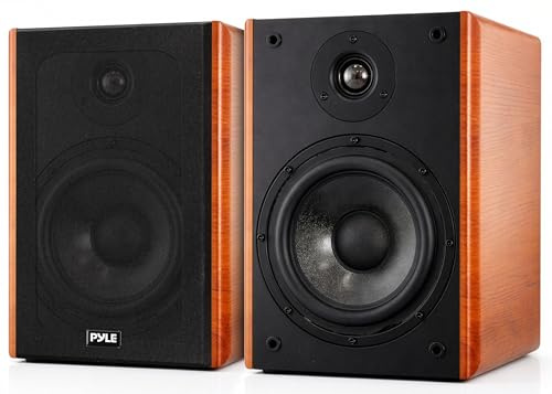 PyleUsa 5.25 Home Wooden Bookshelf Speakers, 200W Max Power, 1 Silk Dome Tweeter and Aluminum Voice Coils, Pair, Gold Plated 5 Way Binding Post,Rubber Surrounds,Beautiful Wood Grain Finish- PHQBS52