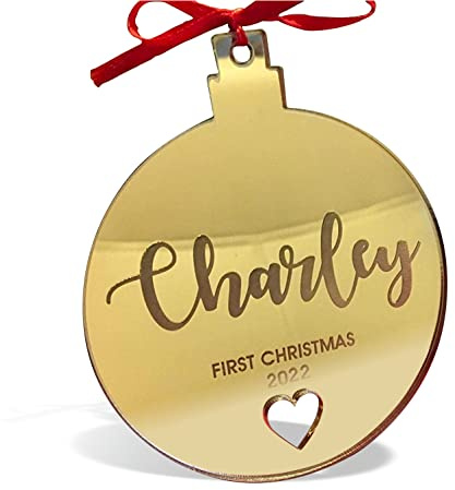 Personalisierte Weihnachtskugel mit Namen & Wunschtext, Erstes Weihnachten | Christbaumschmuck aus Acryl mit Wunschname, Datum oder persönlichem Text, individuell gefertigt und zum Aufhängen
