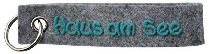 Schlüsselanhänger grau aus Filz Spruch Haus am See personalisiert - Geschenk mit Wunschbeschriftung - Filzband mit Name