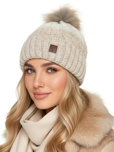 Baesics Bommelmütze Damen Herren - Wintermütze Kunstfell Bommel warm | Mit flauschigem Pompon und weichem Fleecefutter, Größe ca. 54-58 cm, Strick aus der EU. Warm für Herbst, Winter und als