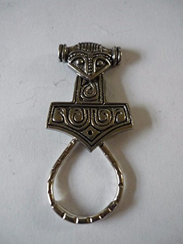Thor 's Hammer 47 Emblem aus feinem englischen Zinn Brosche Drop Hoop Halterung für Gläser, Stift, ID Schmuck geschrieben von uns Geschenke für alle 2016 von Derbyshire UK...