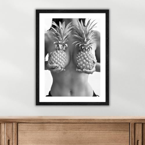 Pro-Art Gerahmtes Bild 30x40 cm – Frau mit Ananas – Schwarz-Weiß Wandbild Fotokunst mit Echtglas – Hochwertiger Druck – Handgefertigt in Deutschland