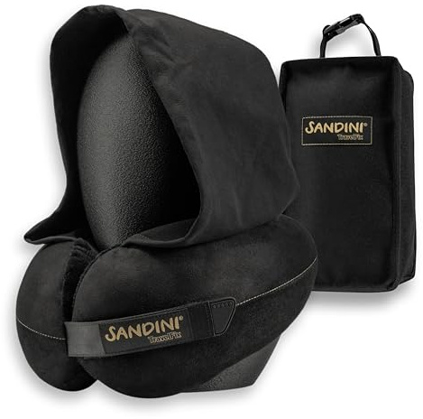SANDINI TravelFix Hoodie Outlast – Premium Reisekissen/Nackenkissen mit ergonomischer Stützfunktion, Temperaturausgleich und integrierter Kapuze – Gratis Transporttasche mit Befestigungs-Clip