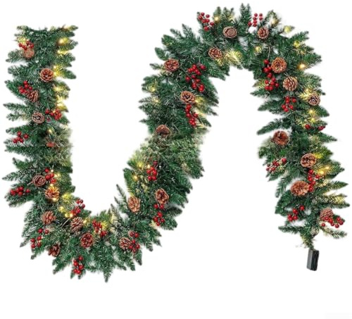 Beatanug Guirnalda de vid artificial de Navidad con luces LED, bayas de acebo realistas y piñas, decoración colgante festiva de PVC flexible para paredes, puertas, chimeneas (A)