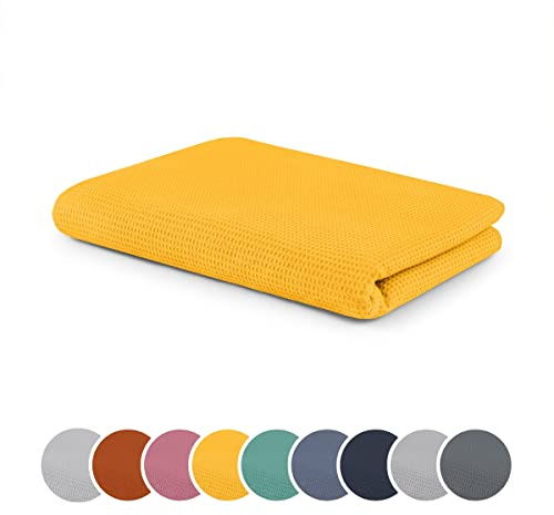 sleepling Kuscheldecke in Waffeloptik 150x200 cm, 100% Baumwolle, Weiche Sofadecke & Wohndecke 150 x 200, Temperaturregulierend, Waschbar, Made in Germany, Oeko-TEX, Safrangelb