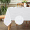 Romanstile weiße Tischdecke abwaschbar 140 x 240 rechteckige Damast Jaquard Tischdecken Tischtuch Table Cloth elegant Deko für Weihnachten,Outdoor,Garten,Geburtstag,wasserabweisend,Silvester,Esstisch