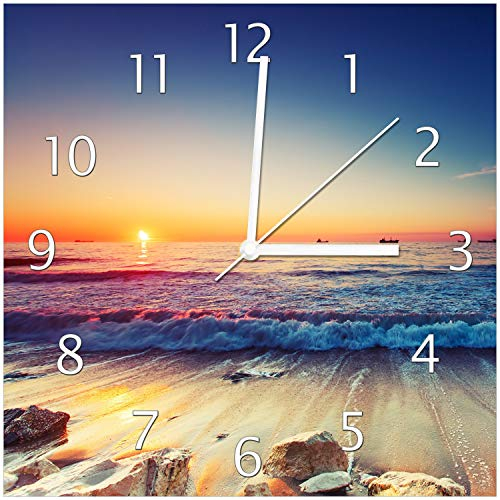 Wallario Design-Wanduhr Sonnenuntergang am Meer mit Wellen am Strand aus Glas, Motiv-Uhr Größe 30 x 30 cm, weiße Zeiger